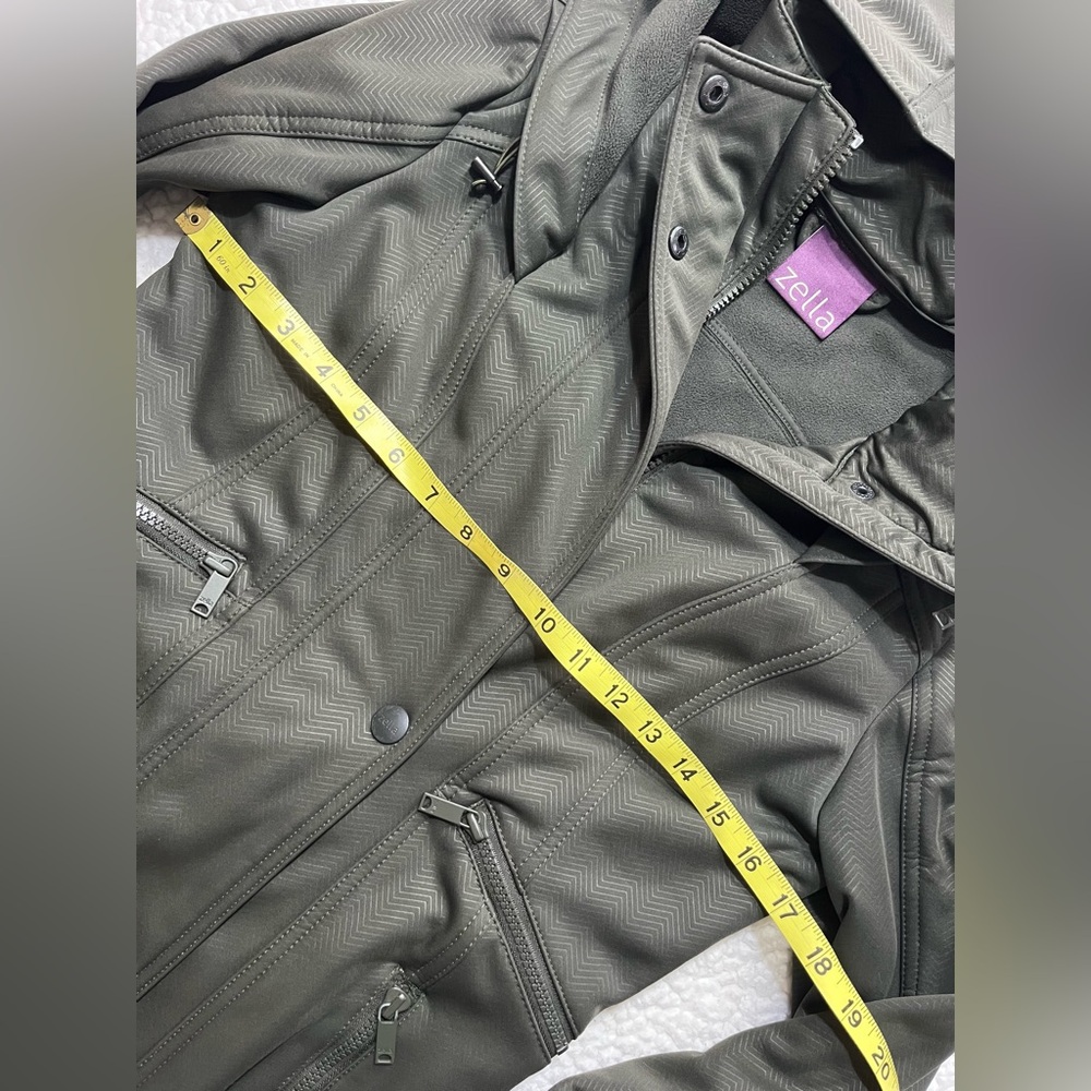 Zella Olive Green Hooded Winter Jacket Women’s XS - Picture 4 of 6